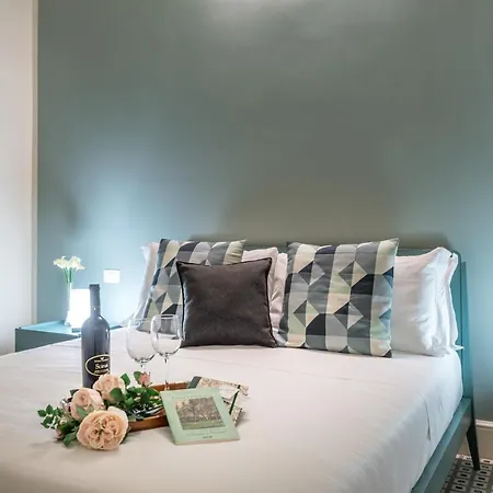 Cavour Five Senses Florenz